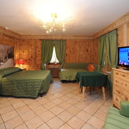 Alpina Hotel 3*