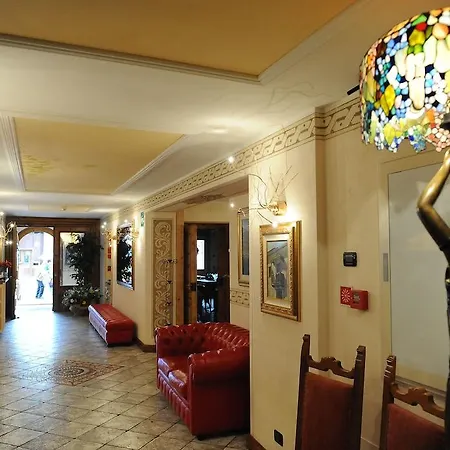 Hotel Alpina 3*