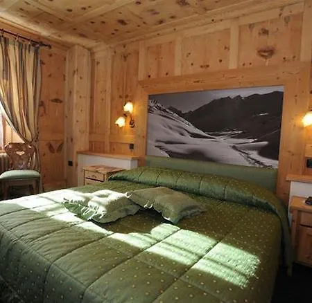 Alpina Hotel