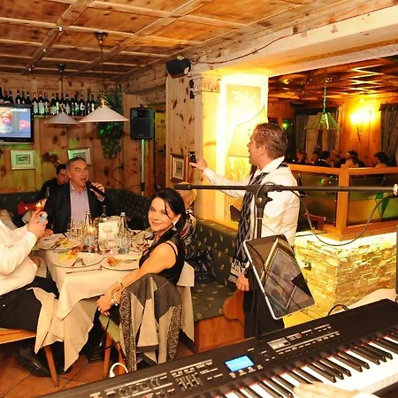 Alpina Hotel 3*